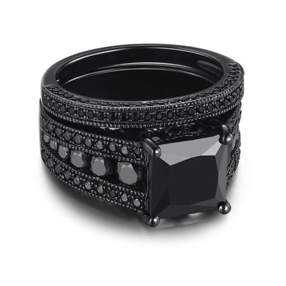 BLACK GRAY GOTHIC WEDDING BAND ENGAGEMENT RING SET - Picture 2 of 5